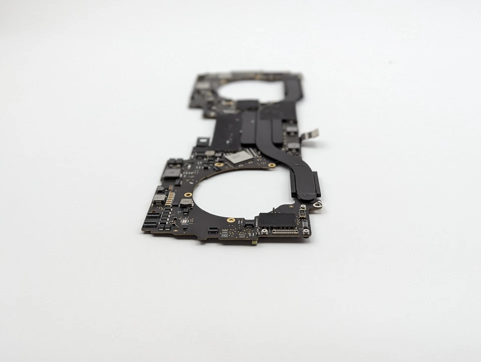 MacBook Pro 13" A2251 2020 Logic Board 2.0GHz 16GB 512GB 820-01949-A +ID - Image 4 of 4