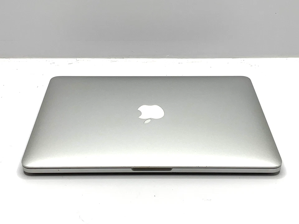 MacBook Pro 13" 2015 | i5-5287U | 16GB RAM | 512GB SSD | 1281 Ciclos | LEER Foto 3 de 4
