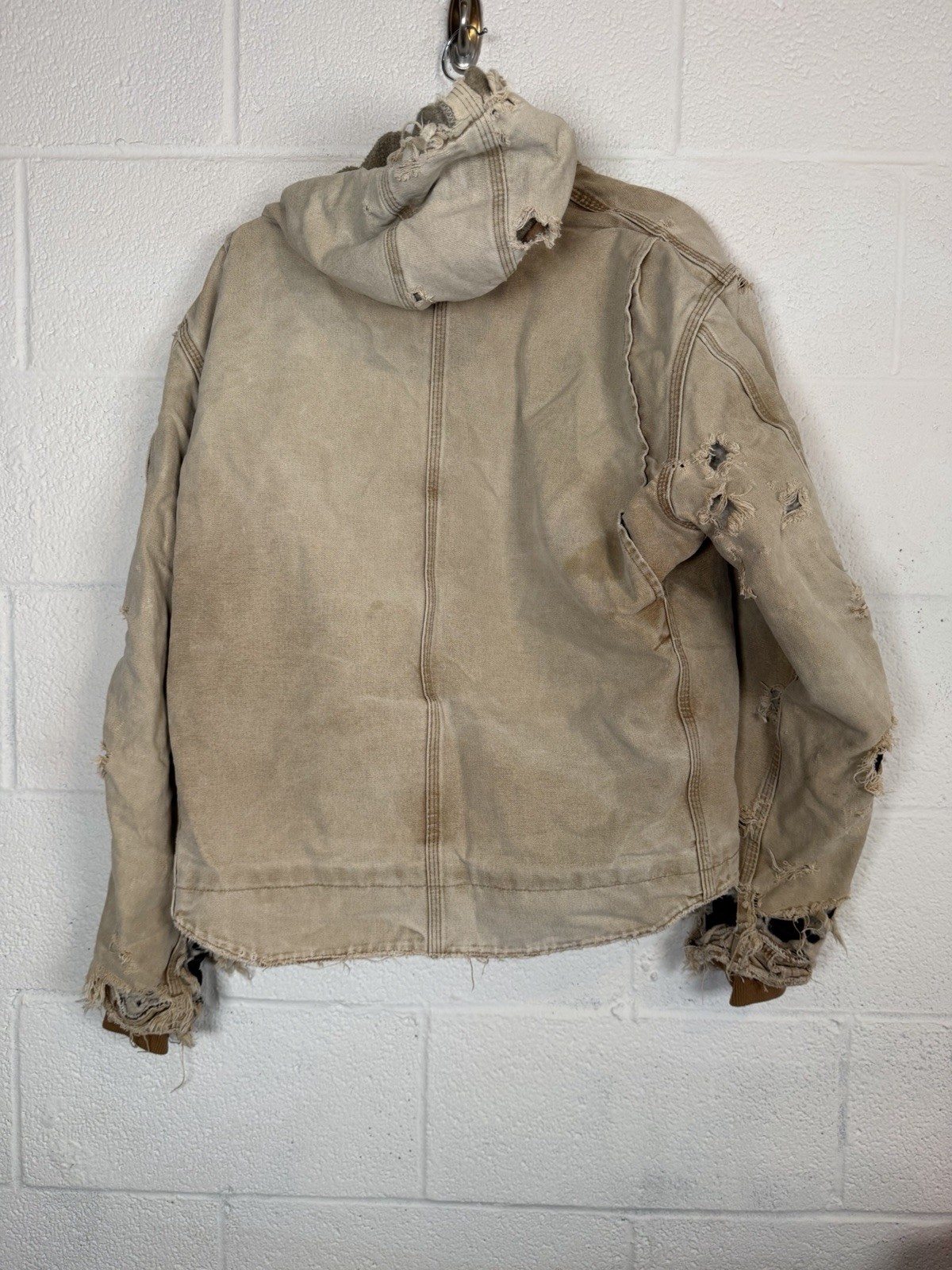 THRASHED Carhartt J141 BRN Jacket Large Distressed Destroyed Farm Workwear image 9