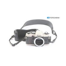 Nikon FE10 Body + Ottimo (285104)