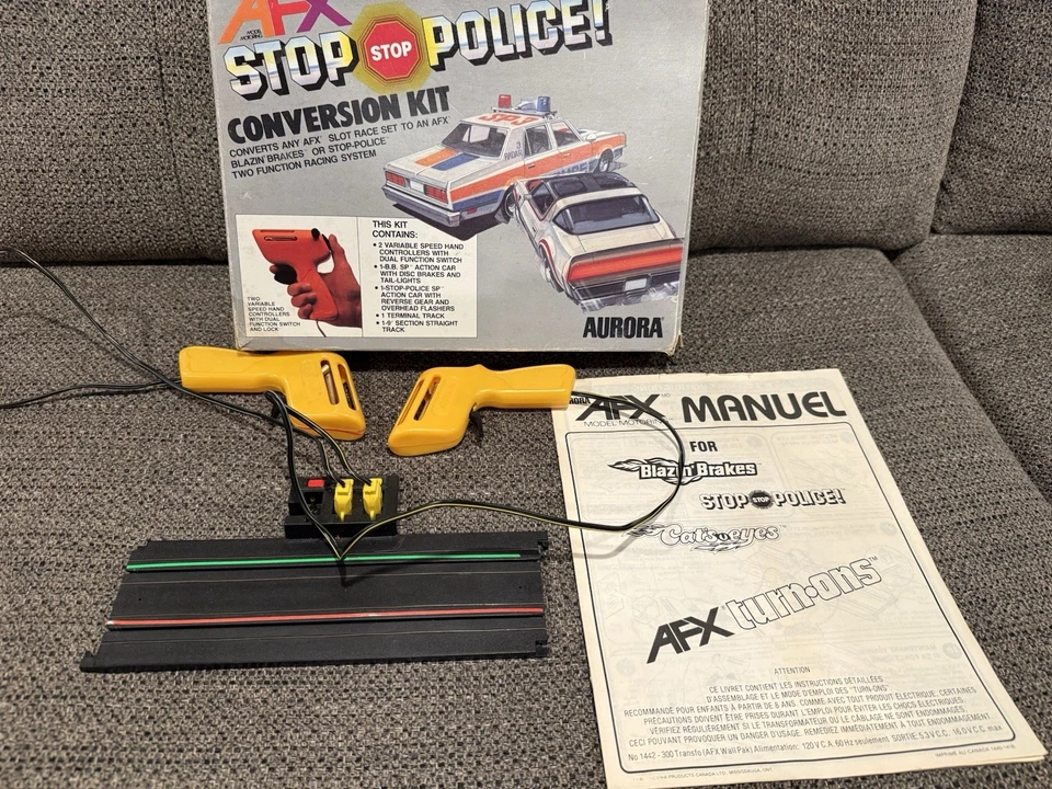 1981 AFX STOP POLICE! Conversion Kit Box + Manual + Controllers + Terminal Track - Image 2 of 4
