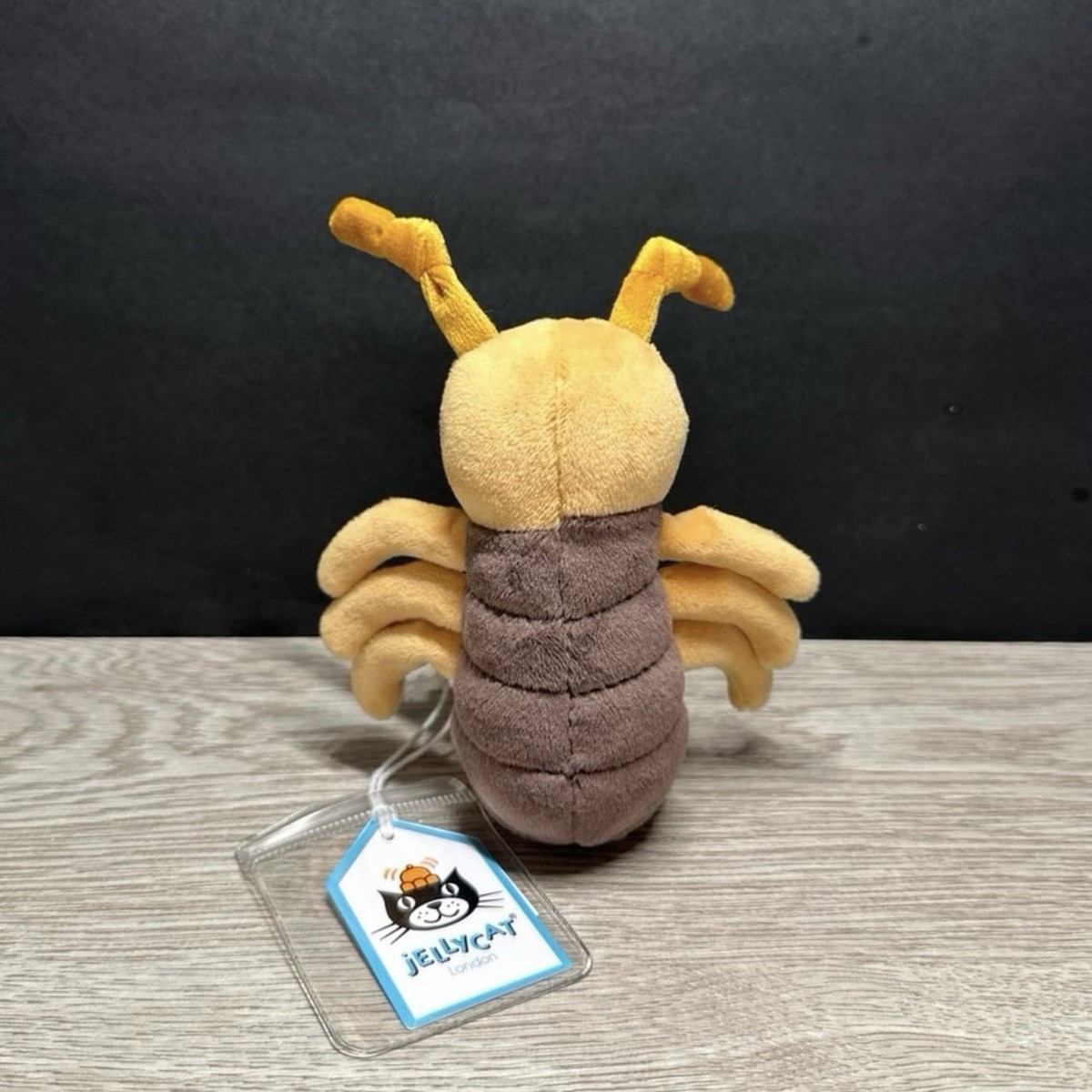 AUTHENTIC❗️Jellycat niggly wiggly Ernie earwig- NWT