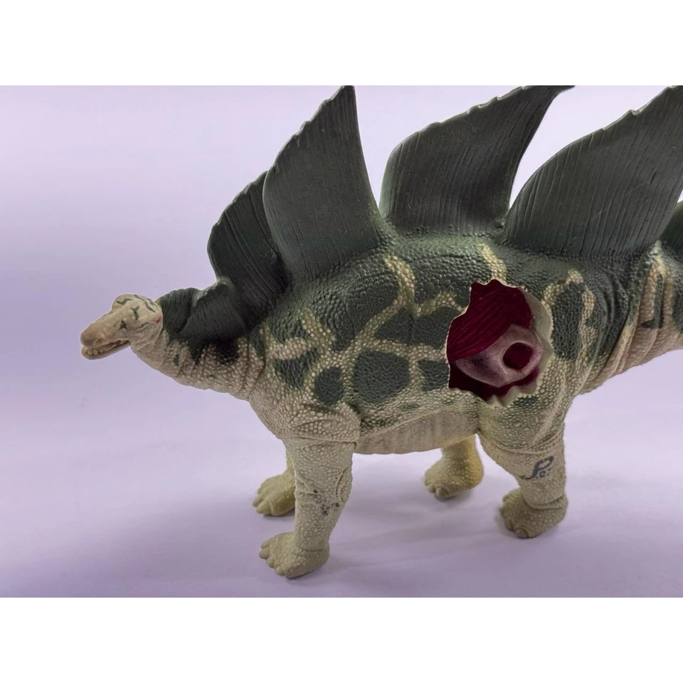 De colección Parque Jurásico Años 90 Dino Daño Herida Cola con púas Dinosaurio Verde Stegosaurio Foto 4 de 4