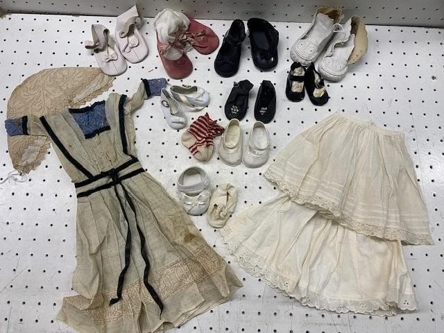 Vintage Antique Doll Clothes Shoes Lot Dress Slips Lace Bonnet Lee Middleton - Image 4 of 4
