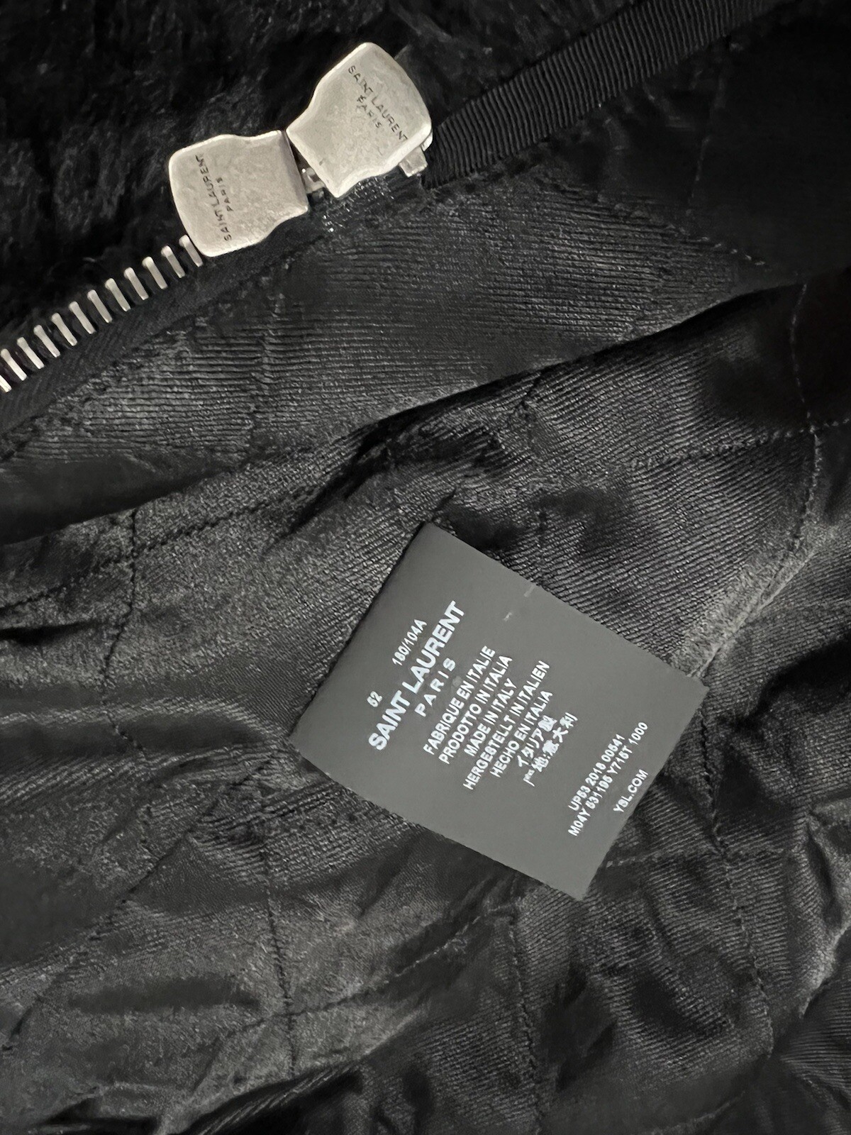 Giacca in pelliccia sintetica da uomo Saint Laurent. 52 L. $3790