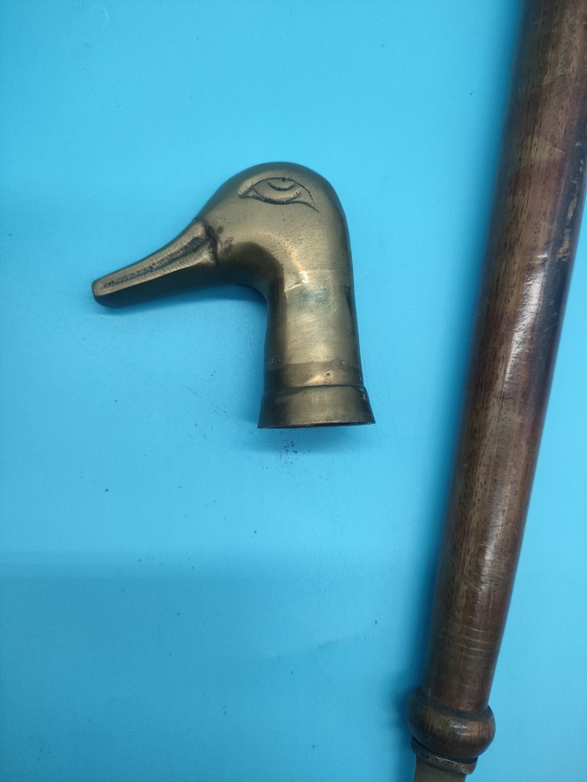 VINTAGE SOLID BRASS SHOE HORN WITH BRASS DUCK HEAD & WOOD HANDLE 48cm