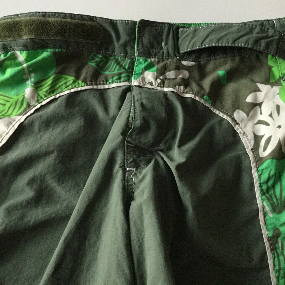 Bañador Lands End para niños talla 8 ajustado verde hibisco ajustable Forro de malla de cintura Foto 3 de 4