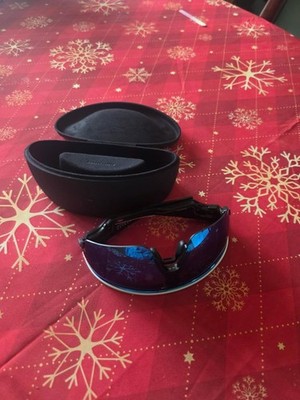 oakley meta vanguard smart glasses never used.