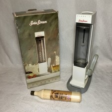 Vintage Soda Dampf mit Box und Soda Stream Benzinkanister 