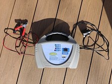 Ring Automotive Automatic Standard Charge 8 Battery Charger 12V RCB208