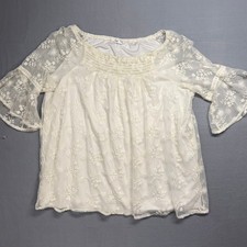 Blusa campesina de encaje Westport con manga campana 3/4. Boho chic, cottagecore