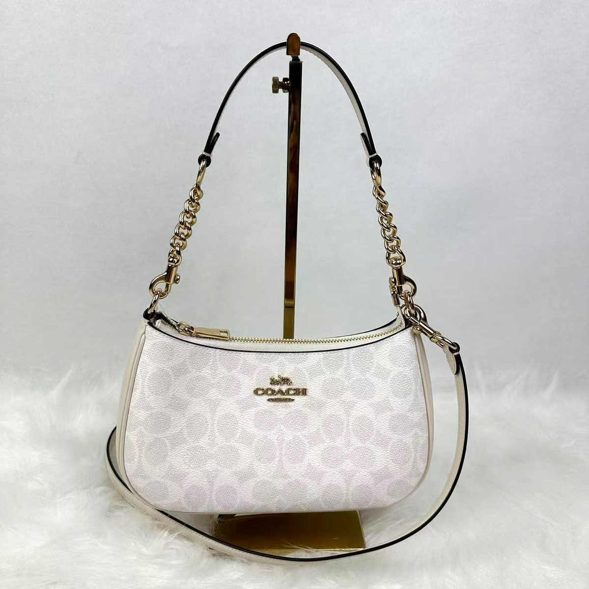 Coach Teri Shoulder Bag In Signature Canvas In Gold/White/Chalk