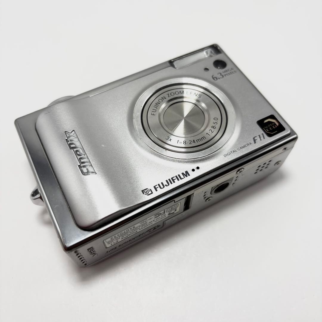 FUJIFILM FinePix F11 Silver Compact Digital Camera Tested