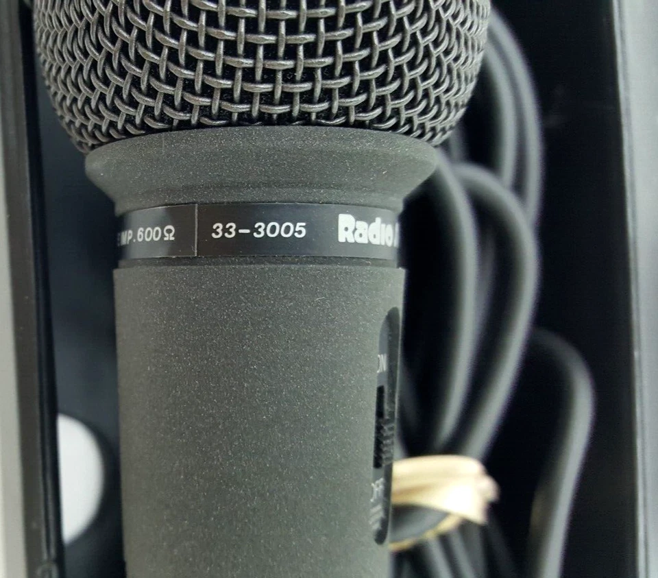 Radio Shack 33-3005 Unidirectional Dynamic Microphone IMP 600 33-3005 Wired - Image 3 of 4