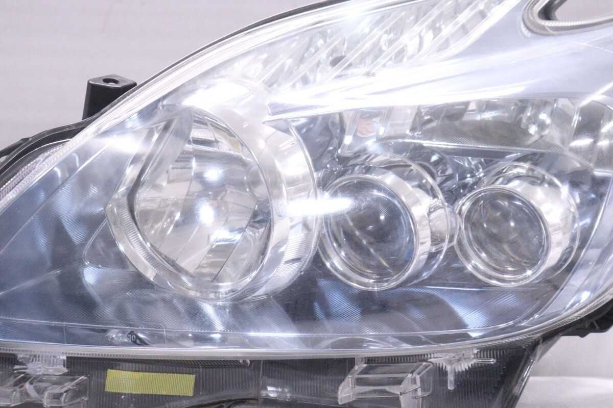 プリウス あたたか DAA-ZVW30 左ヘッドランプ/ヘッドライト S LED  