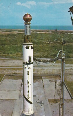 KAPPYS VINTAGE SPACE  NASA PROGRAM 2 DIFFERENT PLASTICHROME POSTCARDS  NV42