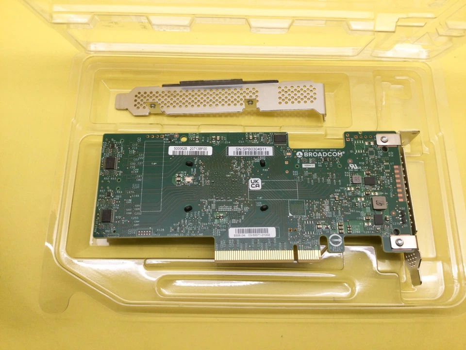 Tarjeta adaptadora PCIe BROADCOM LSI SAS 9306-24I 12 GBPS 12 GB/S Foto 2 de 3