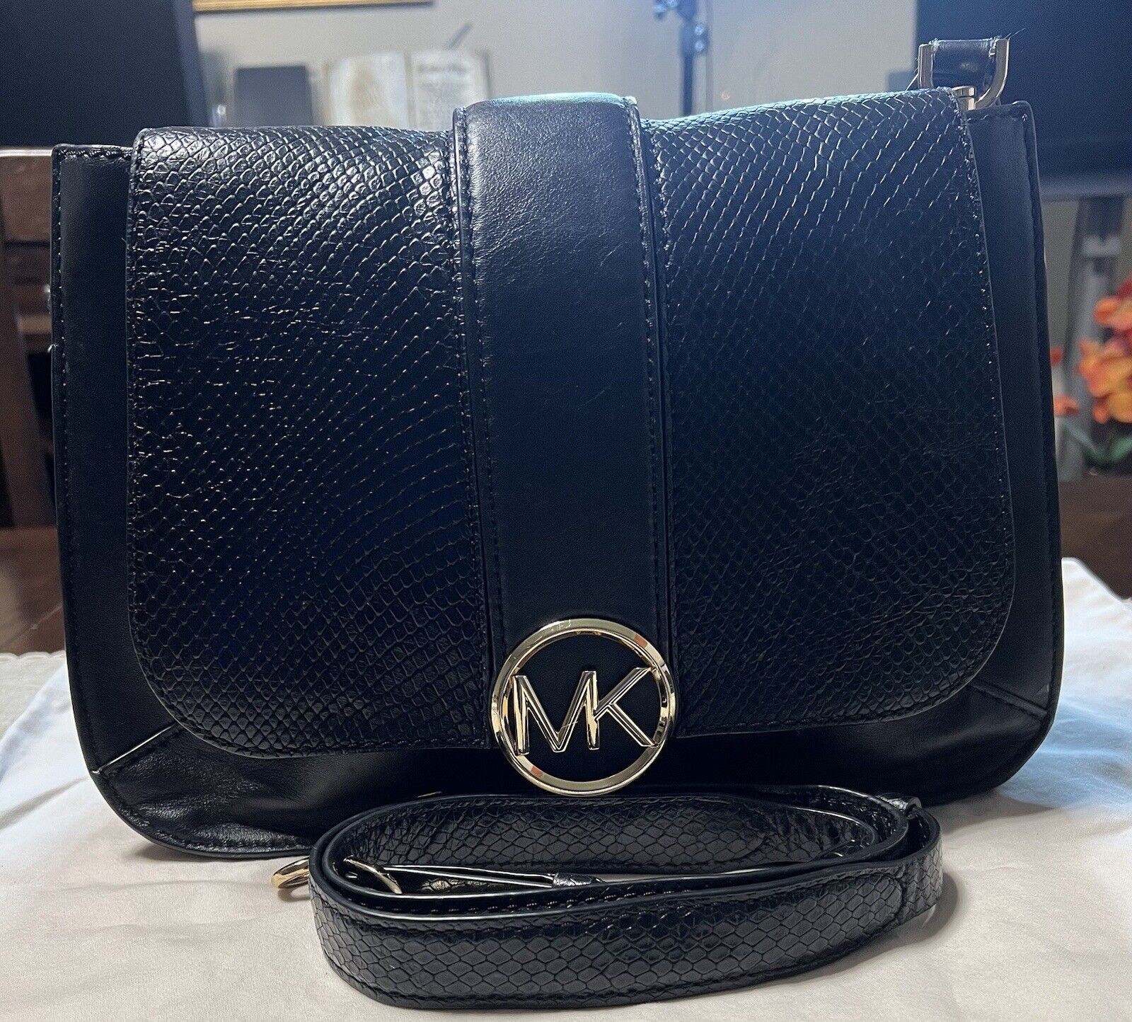Michael Kors Black Shoulder Bag Used - image 3