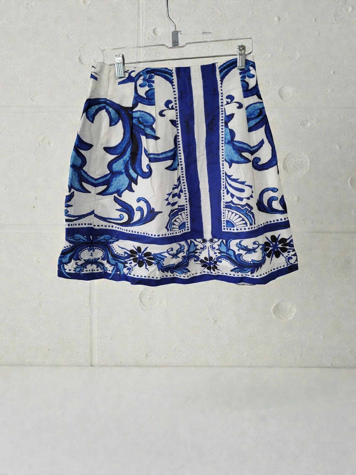 Mia Milani Linen-Blend Zanya Skirt in Sapphire White Floral Motif Size M. NWT