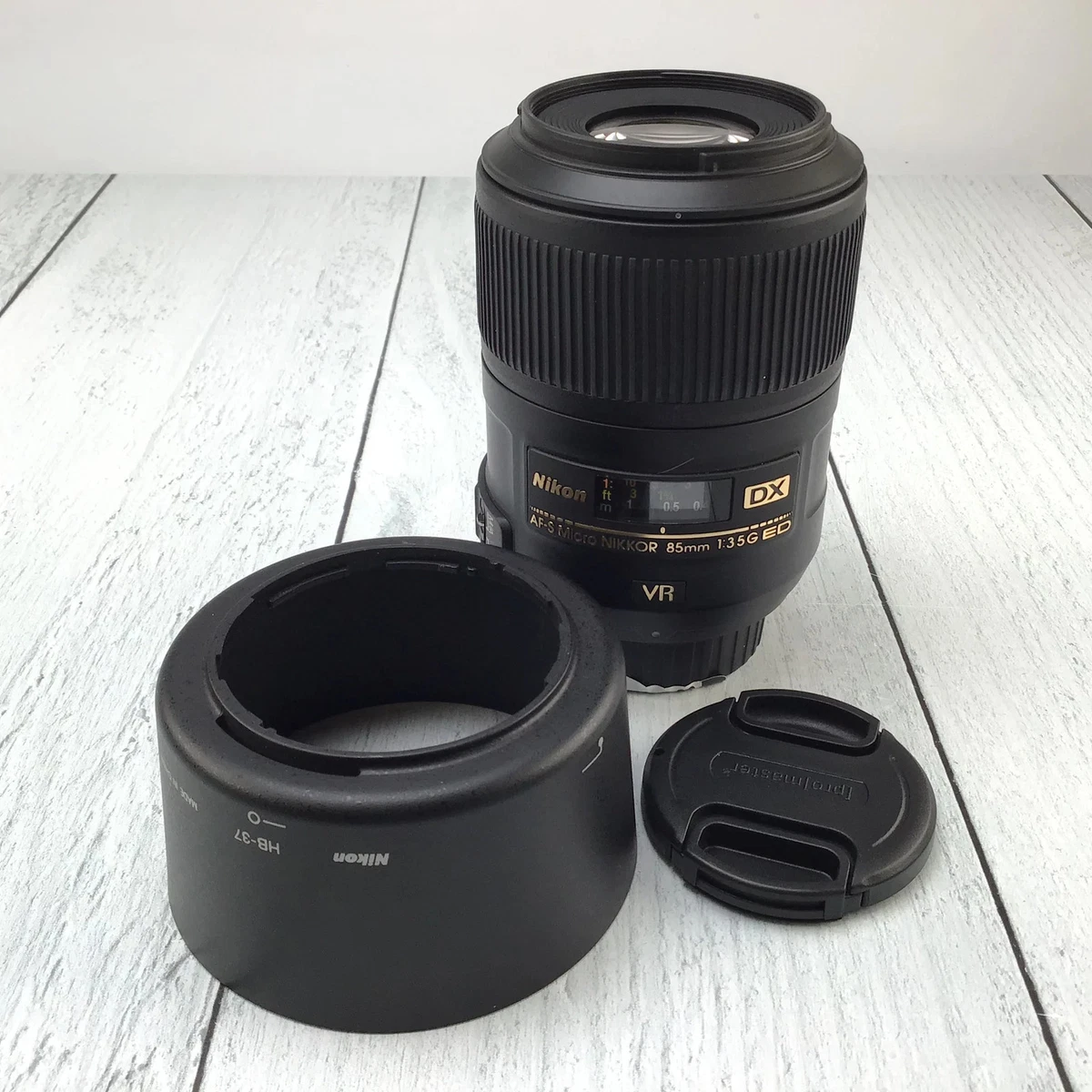 Nikon AF-S DX Micro-NIKKOR 40mm f⁄2.8G Close-up Lens e15224 （2）