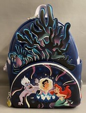 Bolso Mochila Loungefly La Sirenita Ursula Lair Brilla en la Oscuridad