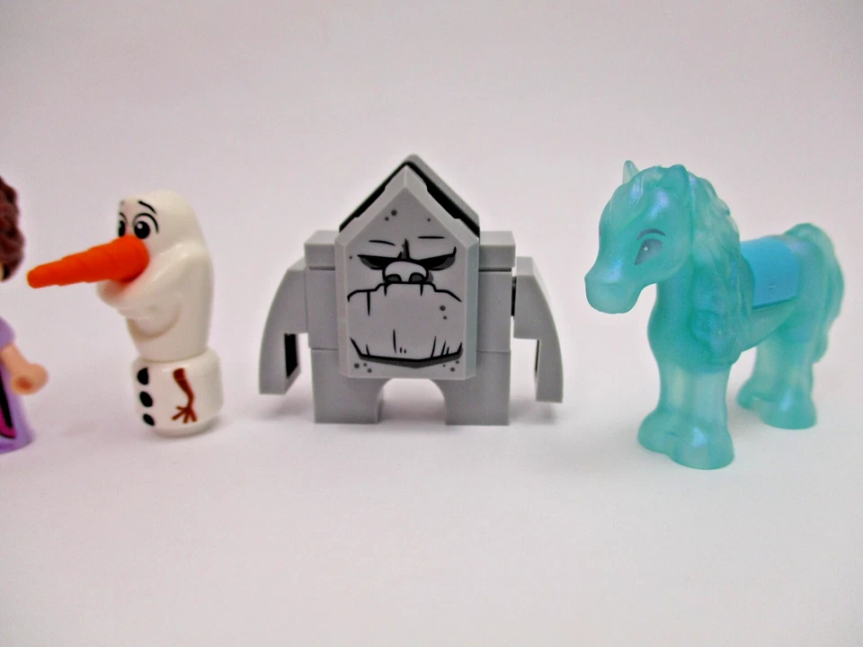 Disney Frozen 43189 LEGO Micro Doll Figures ONLY Elsa Anna Olaf Earth Giant Nokk - Image 3 of 4