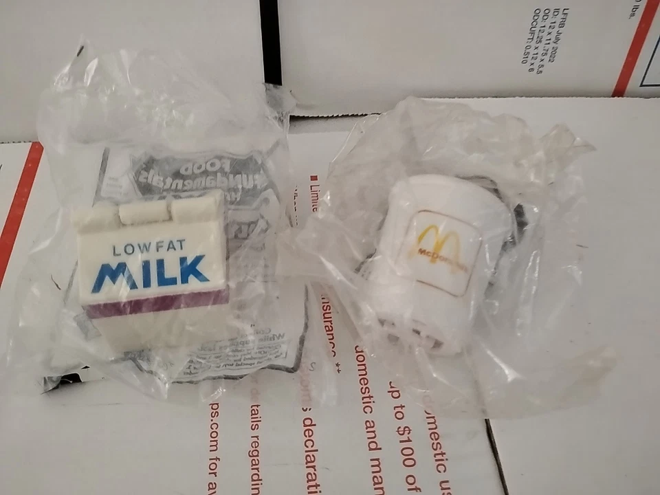 复古麦当劳 Happy Meal 1990 年饮料杯和牛奶杯 Milly 密封全新 T6#10 — 第 2/4 张图片