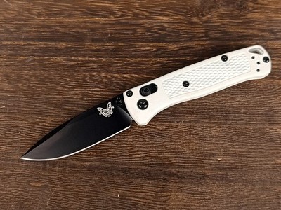 Benchmade 533BK-1 Mini Bugout White Grivory Handle S30V Stainless Folding Knives