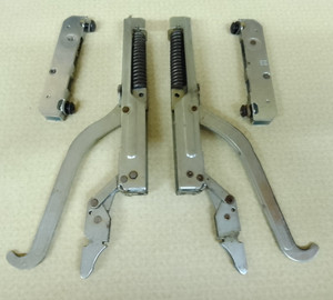 2x TOP Backofentürscharniere für Hotpoint BD31, BD31B Doppel Backofen - gebraucht