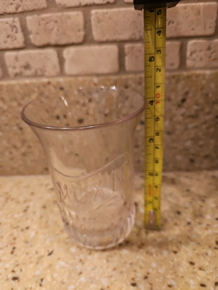 Antiguo vaso de vidrio fuente de soda Moxie en relieve vintage 4" Foto 3 de 3