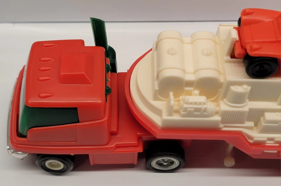 Vintage Remco Tru-Smoke Dune Buggy Carrier And Cab 1970 Tested & Working - Image 4 of 4