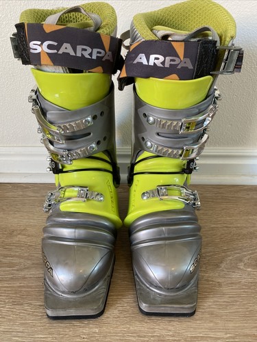 Scarpa intuition Dual density ski boots 