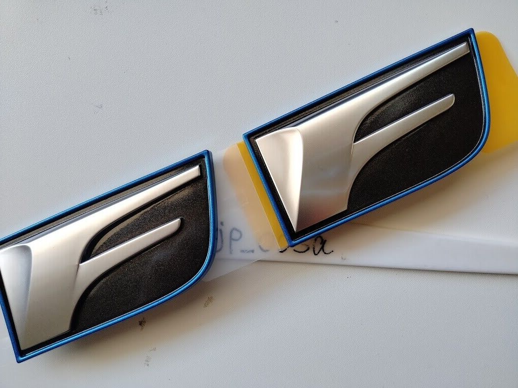 2008-2014 Lexus IS F Front Fender Nameplates LH RH | 75361-53010