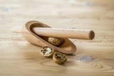 Design im Dorf Holz Premium Edel Nussknacker Waln&uuml;sse Haseln&uuml;sse meine N&uuml;sse...