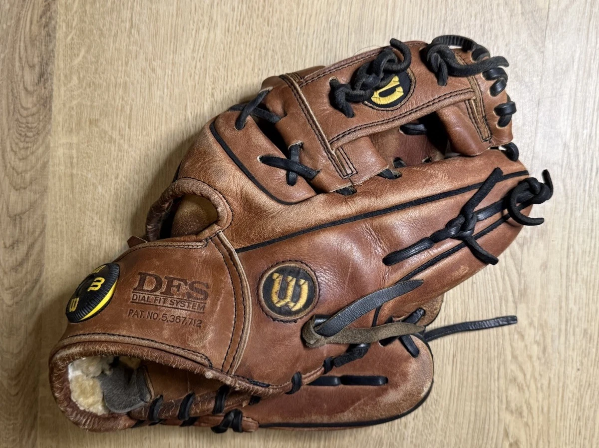 希少 Wilson DFS Dial Fit System 野球グローブ Wilson Conform Glove In Baseball & Softball Gloves & Mitts for