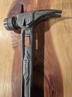 15 Oz. Tibone Milled Face with Curved Handle L@@k Stiletto