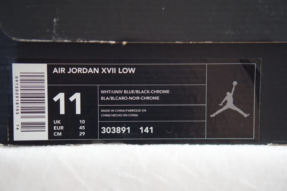 Talla 11 - Air Jordan 17 OG 2002 Bajo 'UNC' Usado con Caja Original Foto 4 de 4