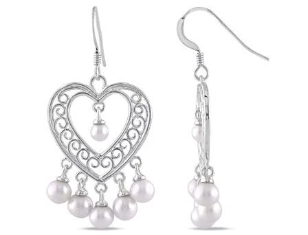 Pendientes colgantes Amour de plata de ley cultivada con corazón de perlas FW