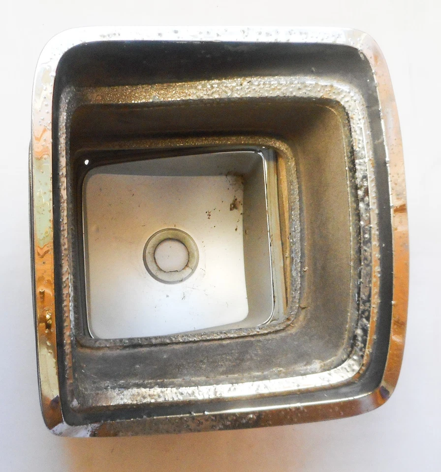 PLYMOUTH GTX 1969 bisel de luz trasera original Mopar Foto 4 de 4