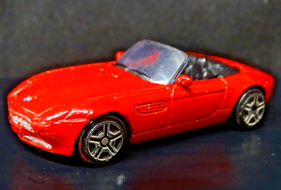 RED BMW Z8 ROADSTER 1999-2006 E52 SERIES DIECAST COLLECTORS 1:60 SCALE MODEL CAR