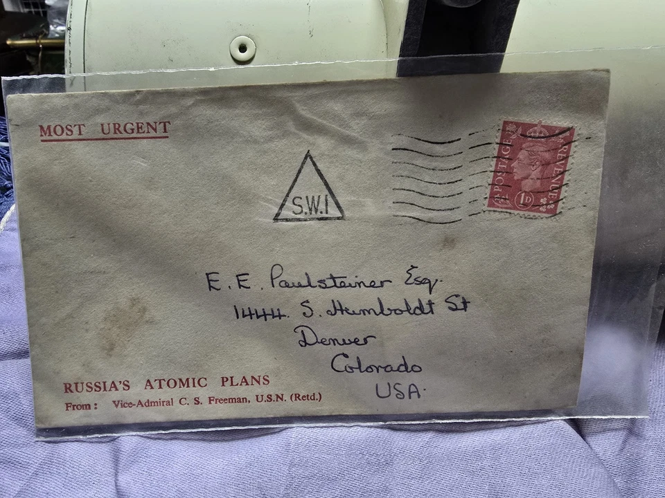 Cubierta Guerra Fría - "Planes Atómicos de Rusia" - Vicealmirante C.S. Freeman USN Ret.  Foto 2 de 4