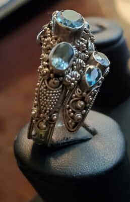 Hervorragende Details Sterlingsilber Drachen Ring mit blauem Zirkon Stein Größe 9