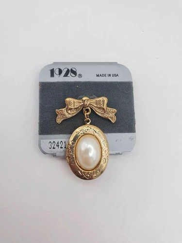 Vintage Brooch Pin Locket Gold Faux Pearl 1928 Costume Jewelry Women Accessory