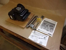 winsmith E30MSRS speed reducer 40:1 ratio w/ torque arm mounting kit