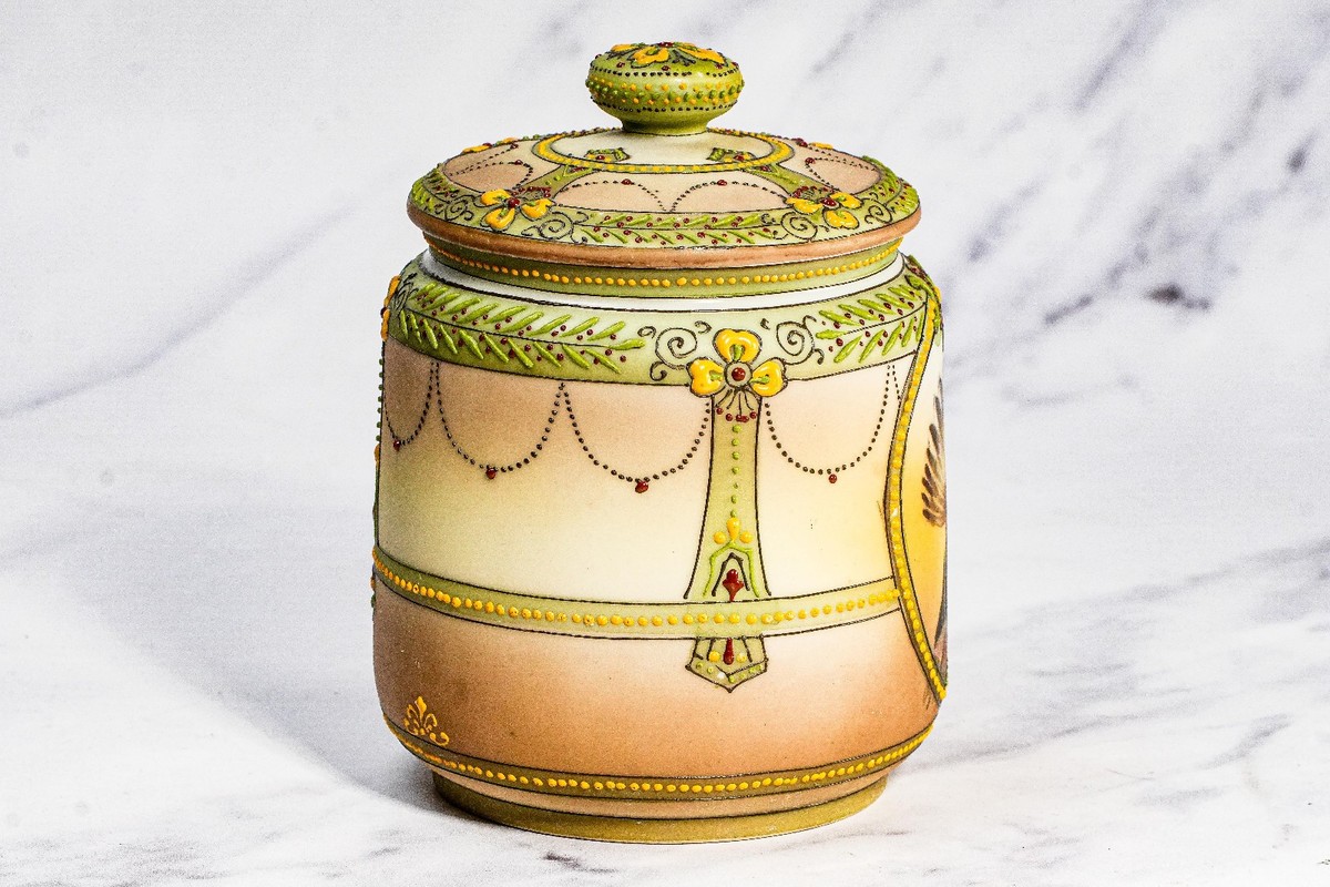 Rare Nippon Antique Painted Native American Indian Chief Tobacco Humidor Jar 