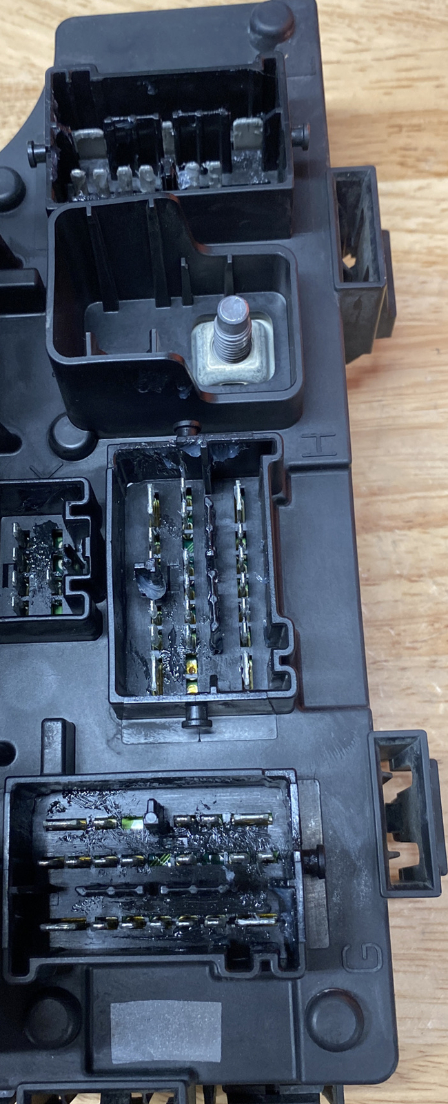 REFURBISHED 2011 14 Dodge Avenger Fuse Relay box TIPM P04692346AE