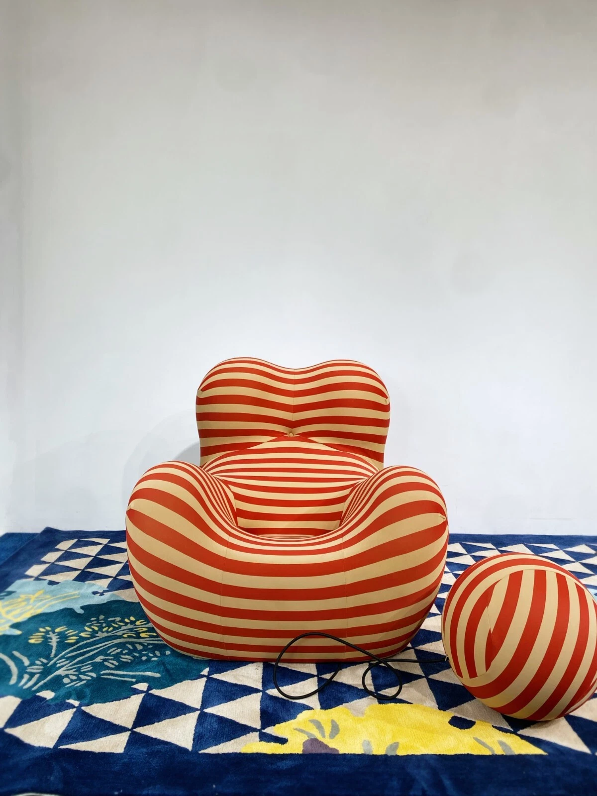 La Mamma Mom Armchair Sofa Lounge Chair Indoor Designer Fully Custom Furniture
Opens in a new window