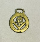VINTAGE BRASS EQUESTRIAN/HORSE MEDALLION BALD MAN SMOKING A CIGAR 1874-1965 — photo 1