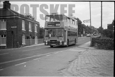 35 mm Schwarz-Weiß-Negativ GMPTE Leyland Olympian 3039 B39PJA bei New Mills...