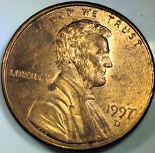 OFF-CENTER STRIKE. RED 1997 D LINCOLN PENNY. FREE SHIPPING IN USA#443